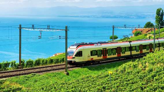 洛桑大教堂+拉沃葡萄酒博物館+黃金快車+西庸城堡【洛桑出發】