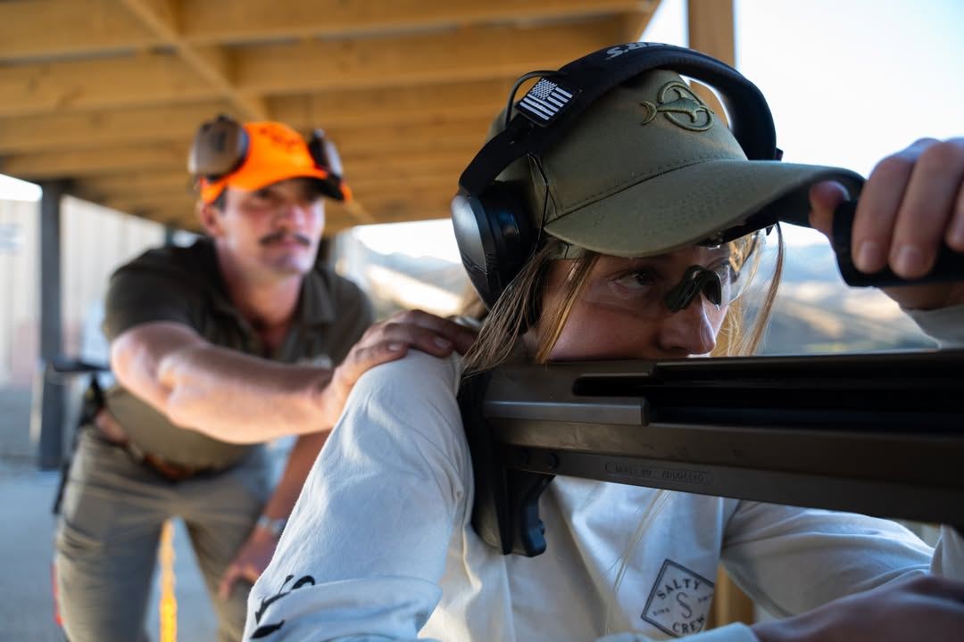 ニュージーランド観光クイーンズタウンワナカリアルガン射撃体験複数時間帯オプションの電子チケット