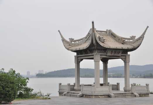 Wuhan East Lake: Cherry Blossom & Cycling, Nature Scenery Tour