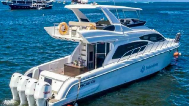 Bali Private Yacht Charter: Snorkeling and Fishing, Customizable Luxury Experience, Optional Penida Island and Nusa Lembongan Waters