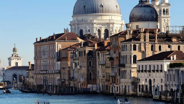 イタリアヴェネツィア旅行 ヴェネツィアシティウォーク現地ガイド ビジネス通訳 旅行同行サービス