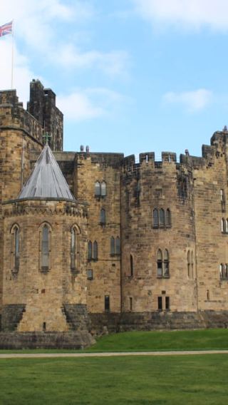 Alnwick Castle (Harry Potter filming location) + Northumberland coast [departs from Edinburgh + bookable for one person]