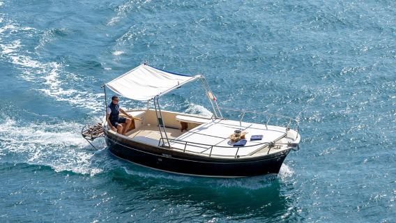 Maiori: Amalfi Coast Boat Tour with Drinks & Swim