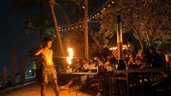 [NO.1 FIRESHOW] PATTAYA – DAM-2B Pad Thai Fire Show Dinner for 2 + Free Photography