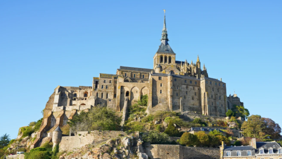 Lawatan sehari ke Mont Saint-Michel + Biara Perancis! Tempahan untuk empat orang ke atas! Pemandu pelancong berbahasa Cina! Tidak termasuk tiket masuk!