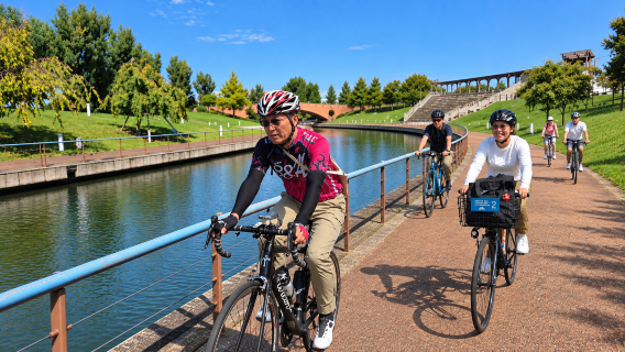 [Cykeltur i Toyama] Cykeltur med glaciär- och sushitema (valfri sushi tillredningsupplevelse)