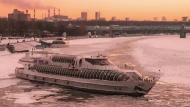 билет на экскурсионный корабль Radisson Royal взрослый билет