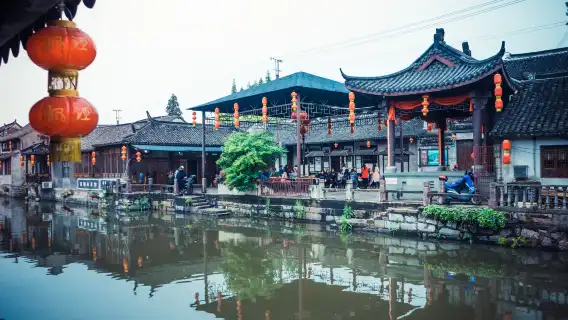 ทัวร์ 1 วันส่วนตัวพร้อมไกด์ที่เซี่ยงไฮ้ เมืองโบราณเฟิงจิง