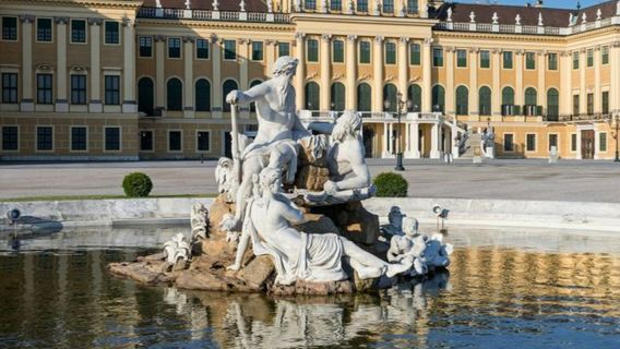 Schloss Schönbrunn & Gärten: Führung mit bevorzugtem Einlass
