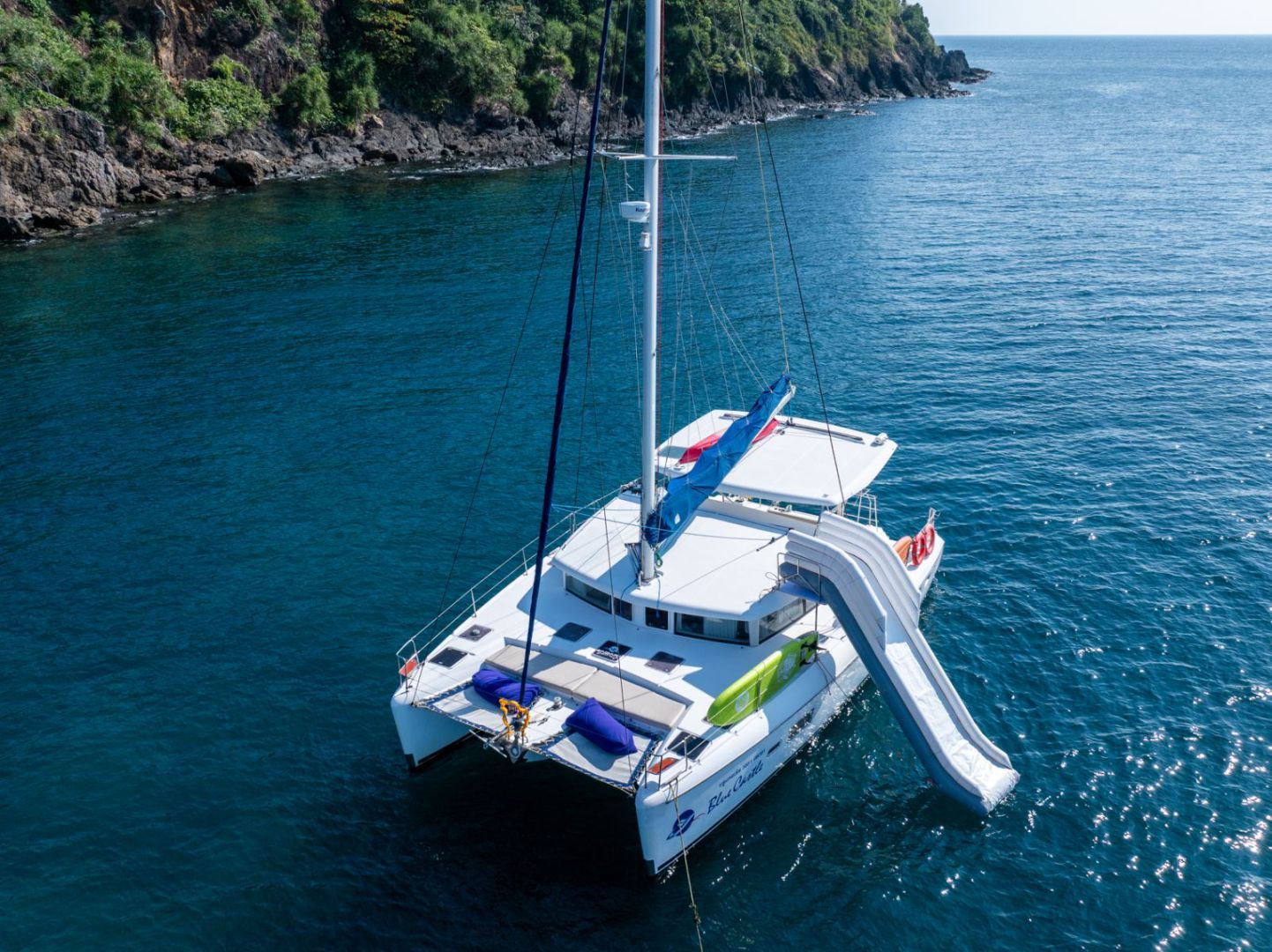 Alquiler privado de barco a la isla Racha [Barco propio Hijo del Viento/Longtail Boat, con opción de ruta a la isla de Coral/isla de Koh Khai/isla de Luna de Miel/Promthep Cape]