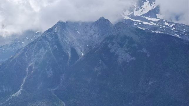 玉龍雪山金頂日出之旅（外籍遊客專用私家車）