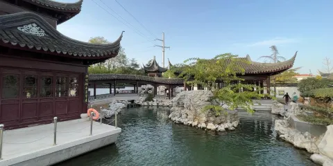 山東壽光蔬菜示範園+中華牡丹園+巨淀湖一日遊可中英文服務