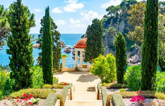 巴塞來回：海濱托薩+Blanes+Tibidabo中文一日遊