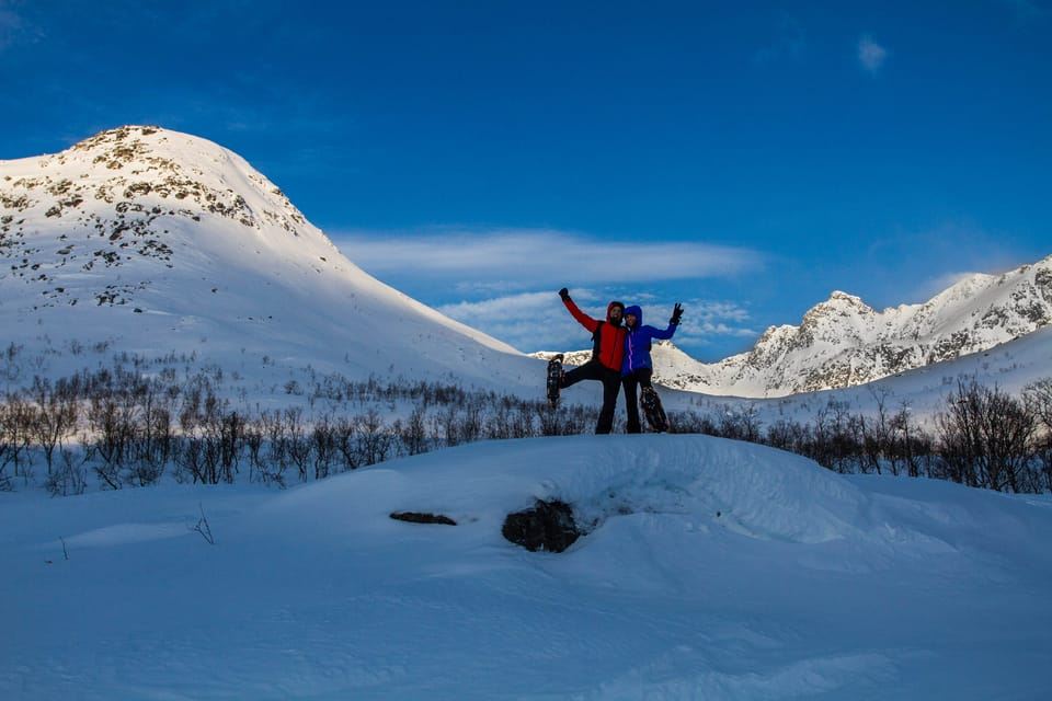 Tromsø: Snowshoeing in a small group with free photos