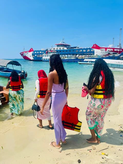 Zanzibar: gita di un giorno a Stone Town, piantagione di spezie, isola della prigione