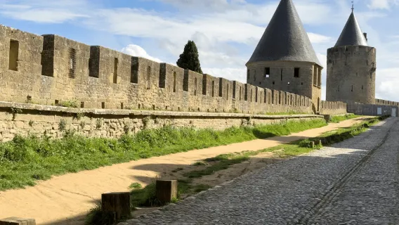 Barcellona: tour di Carcassonne e Girona