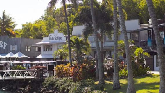 Pulau Hamilton: Pelayaran Sehari dari Airlie + Makan Siang