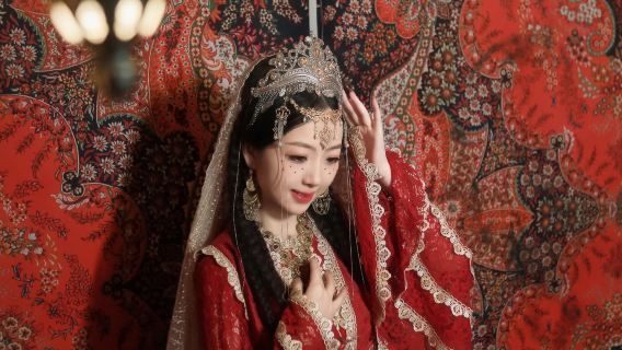 Dujiangyan Travel Guide: Get Close to Panda Valley with a Guide