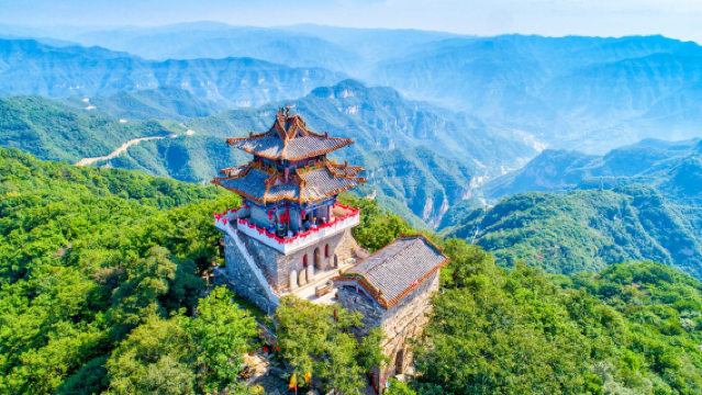 [Bermula dari Linfen] Lawatan Sehari Berpandu ke Tarikan Pelancongan Gunung Yunqiu, Gua Ais Berusia 10,000 Tahun dan Kampung Purba Berusia 1,000 Tahun