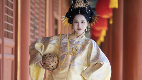 Beijing Trip Moments[Hanfu photo experience (Qianmen branch near the Forbidden City) with multiple optional attractions around Qianmen Street and the Forbidden City area]