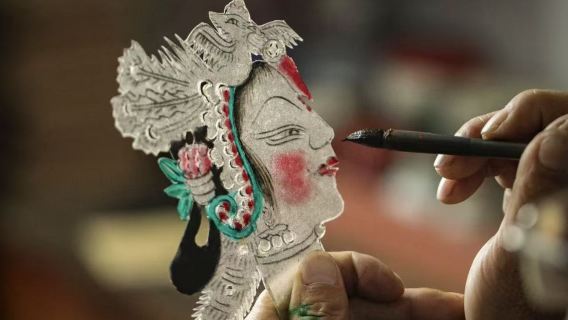 Esperienza artigianale del patrimonio immateriale Qin Fengyuan a Xi'an | Creazione di ombre cinesi, pittura di maschere dell'opera, scultura in argilla | Quartiere Yisu