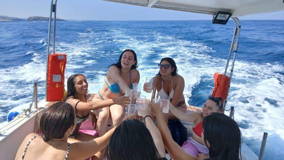 Tour: Monopoli to Polignano a Mare – Sea Caves of Both Towns