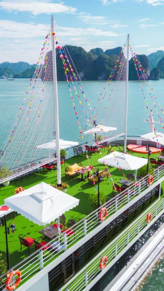 เรือสำราญพรีเมียมระดับ 5 ดาว Apollo อ่าวหะล็อง: บริการรถลิมูซีน แจ็กuzzi พายเรือคายัค สำรวจถ้ำ และอาหารบุฟเฟ่ต์