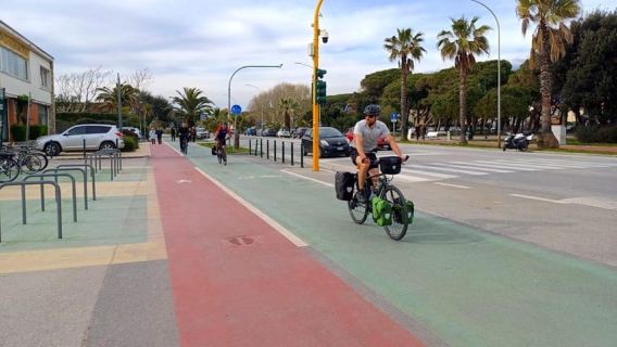Forte Dei Marmi : circuits à vélo et trésors cachés avec un local