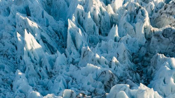 Skaftafell: caminata por el glaciar Vatnajökull en grupos pequeños (moderada)