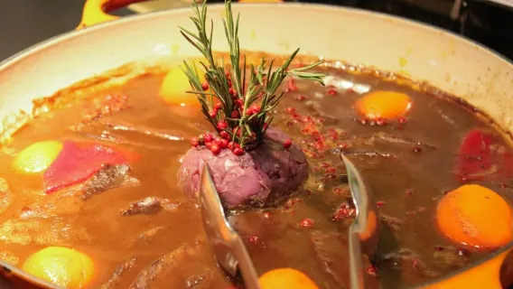 Barcelona: Tablao Flamenco Cordobés con opciones de comida y bebida