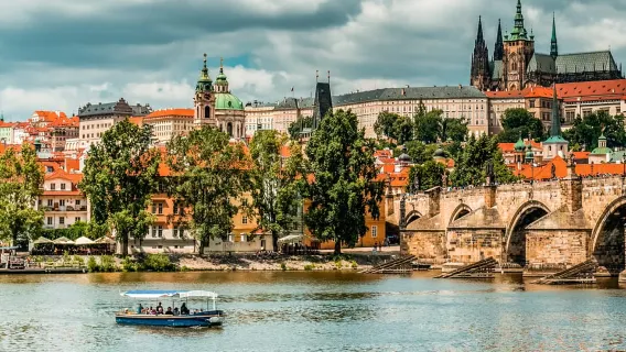 Praga: crociera turistica di 45 minuti al Canale del Diavolo