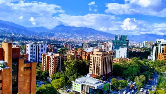 Colombia Medellin Traduzione professionale|Guida turistica locale|Traduzione aziendale (itinerario flessibile)