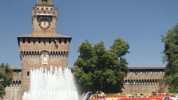 ミラノ市内観光：乗り降り自由のバス