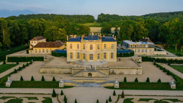 法國巴黎凡爾賽宮+杜樂麗花園+盧森堡公園+榮軍院包車一日遊