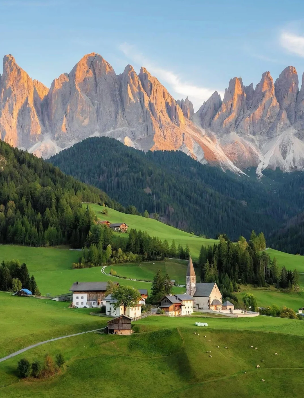 義大利威尼斯來回：多洛米蒂/富內斯山谷/刀鋒山/修斯高原包車