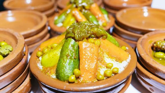 Marrakesch: Agafay Desert Retreat, Zelt, Abendessen, Show & Pool