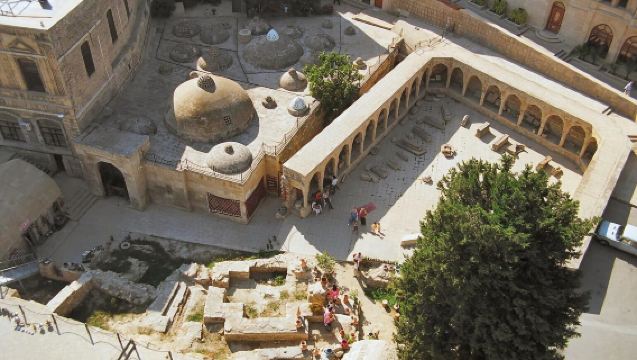 Lorong Syahid + Istana Shirvanshah + Jalan Nizami + Menara Gadis + Istana Shirvanshah