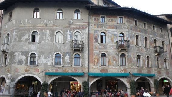 Tour audio autoguidato a piedi con telefono a Trento (8 tappe, circa 2 ore)