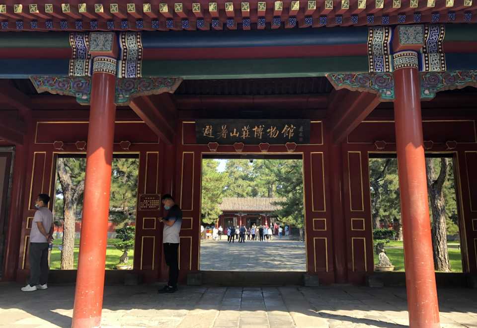 高速列車で行く！世界遺産【承徳】避暑山荘・外八廟（普寧寺・小