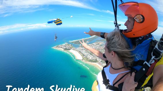 Skydiving in Gold Coast Coolangatta