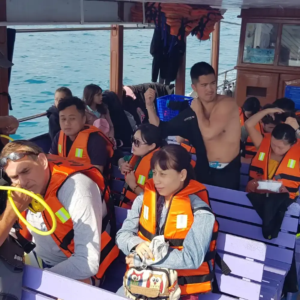 ニャチャン湾でのファンダイビング | Trip.com