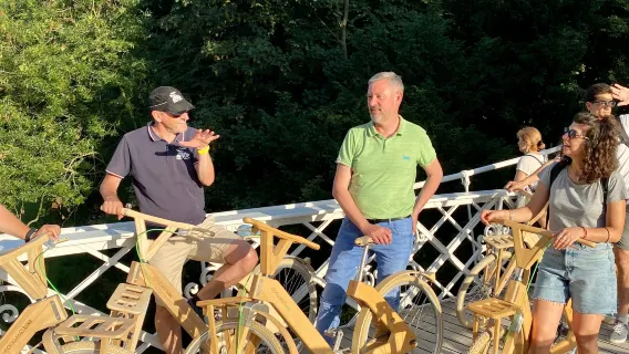 Antwerp ECO-Tour on a wooden bike