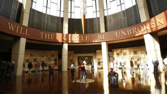 Country Music Hall of Fame & RCA Studio B Tour