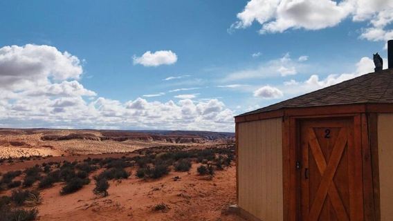 Página: Estancia tradicional navajo en Hogan y recorrido por el Cañón del Antílope