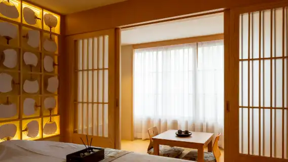 靜Spa (Langsuan店)溫泉水療 (沙吞店)