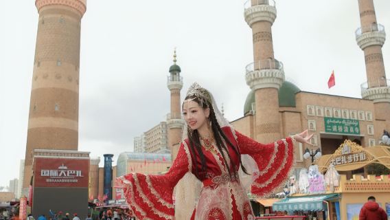 ウルムチTripメモリー【写真・動画・ドローン空撮・貸切チャーター・翻訳ガイド+カスタムチームプロモーションビデオ・短編映画・ビデオ制作・編集】