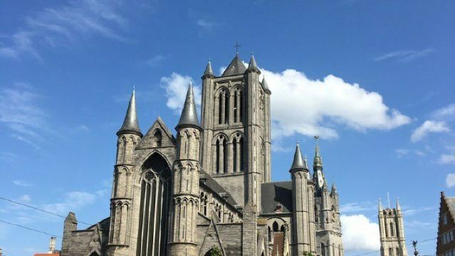 Pergi-balik Brussels|Gent + Bruges · Henti mengikut permintaan · Lawatan sehari sewaan peribadi yang selesa