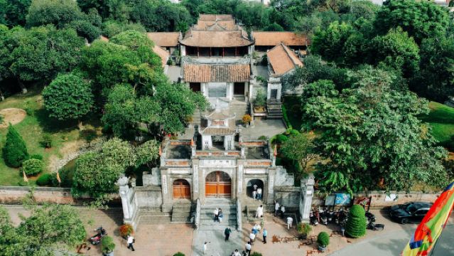 Pengembaraan Jeep Separuh Hari di Delta Sungai Merah