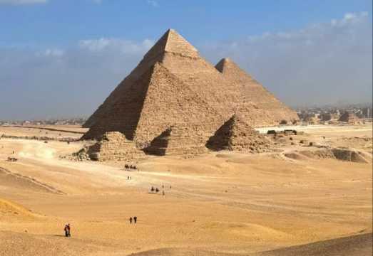 Pyramids & Great Sphinx of Giza + Grand Egyptian Museum + Private Transfers + Professional Guide in Cairo, Egypt