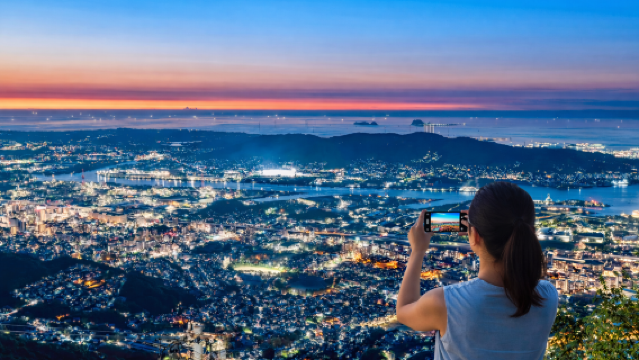 ทัวร์ 1 วันเลียบชายฝั่งคิตะกีวชู: โมจิโกะ/ตลาดคาราโตะ + ศาลเจ้าโมโตโนสุมิ อินาริ + ภูเขาซาระคุระยามะยามค่ำคืน